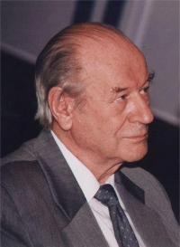 Prof. dr hab. Mieczysław Chorąży